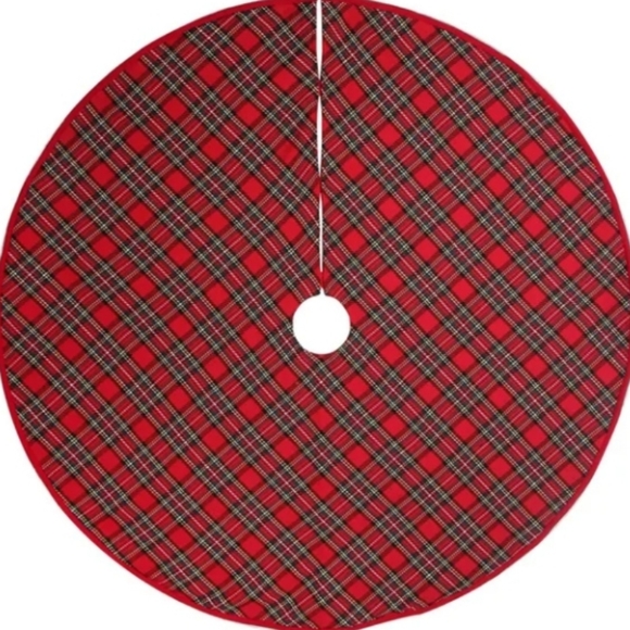 NEW Christmas tree skirt in plaid with solid red back
